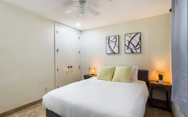 Chandler oasis with pool & hot tub
