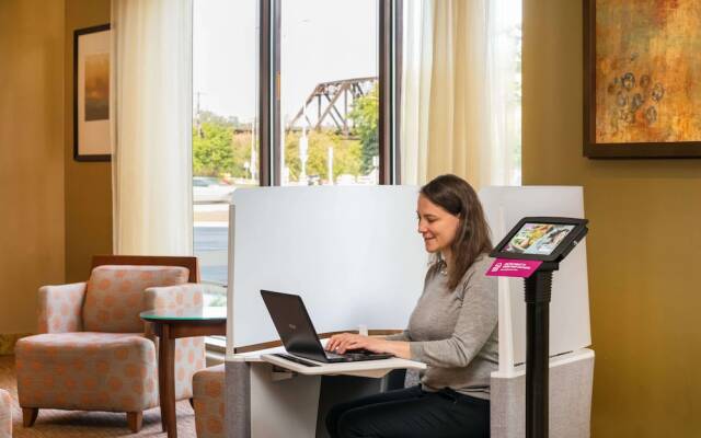 Crowne Plaza Milwaukee West