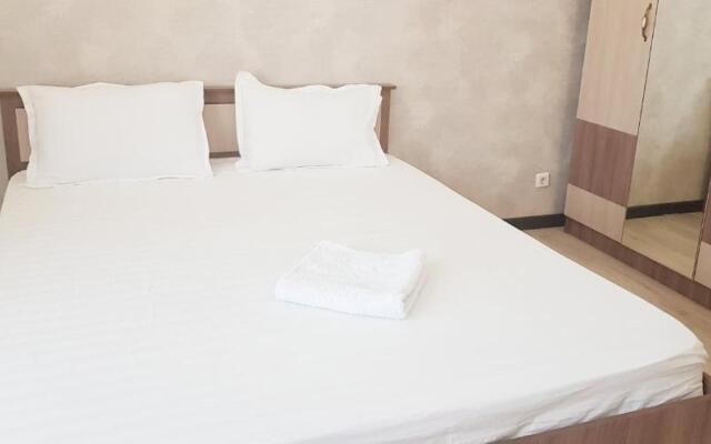 1 kom kvartira v tsentre.