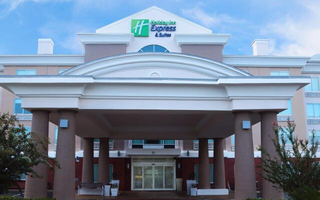 Holiday Inn Express & Suites Columbia-I-26 @ Harbison Blvd, an IHG Hotel