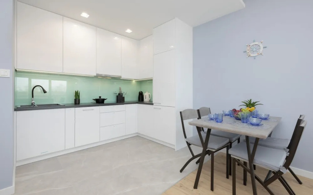 Riverfront Apartment by Renters