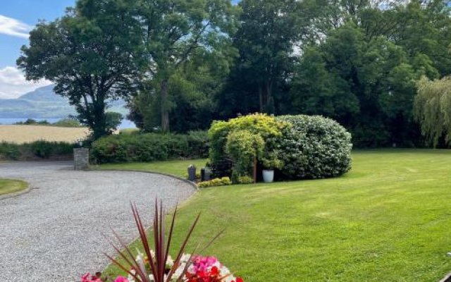 Loch Lein Country House