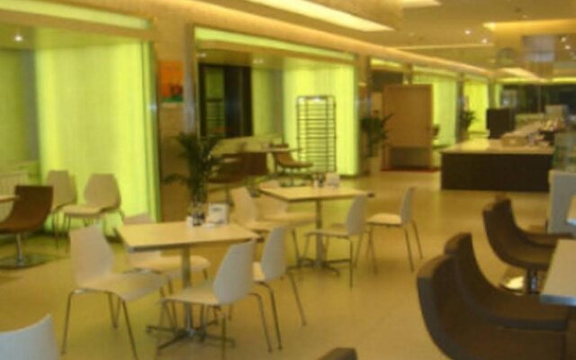 Weihai YouGo Hotel Shandong University