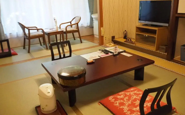 Gyokusenkaku