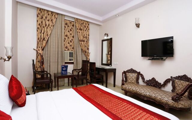 OYO Rooms 760 Karol Bagh Metro Station