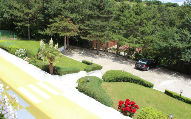 Hotel Zora