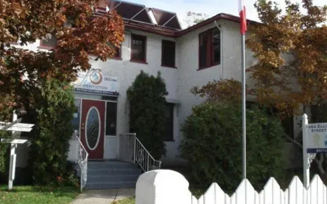 HI-Penticton Hostel