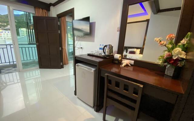 77 Patong Hotel & Spa