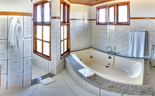 Makaira Beach Resort