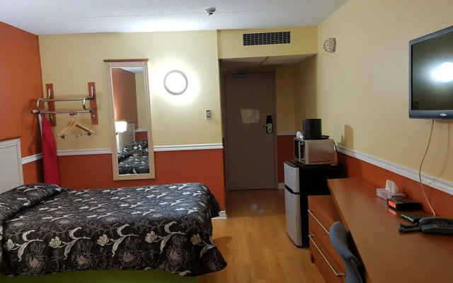 Budget Inn 2000