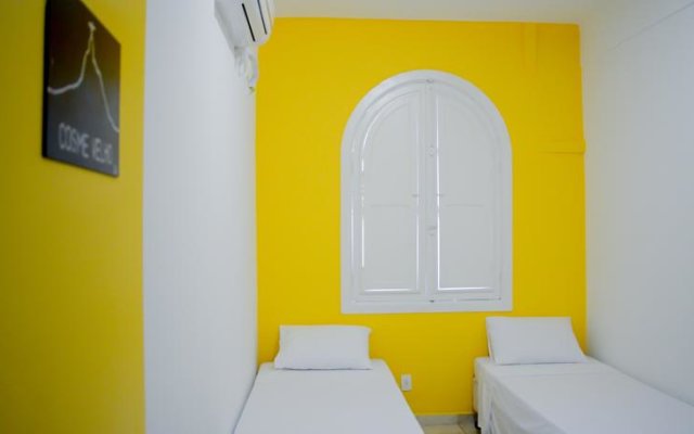 Casa Amarela Hostel