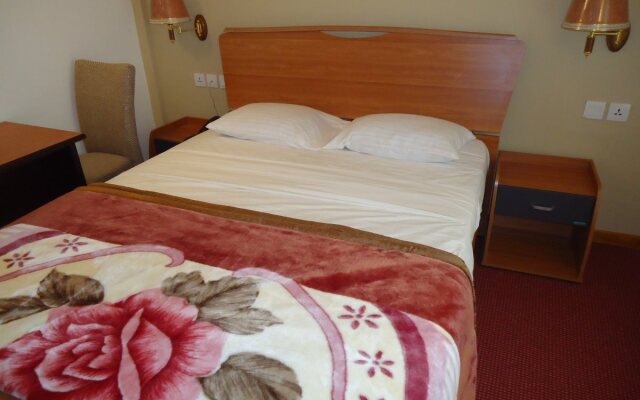 Stamford Star Hotel