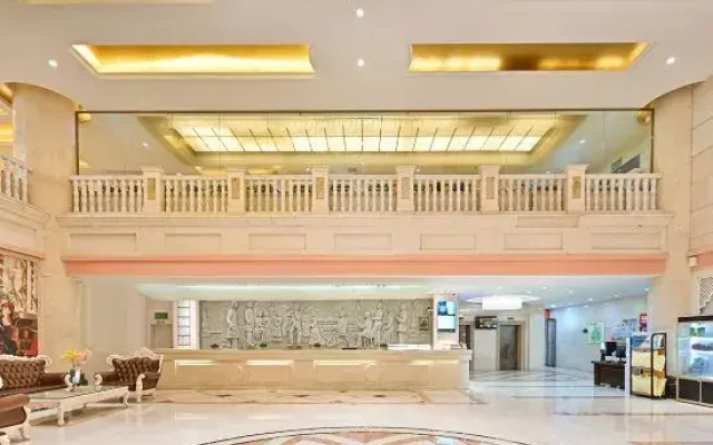 Vienna International Hotel (Hezhou High-speed Railway Station)