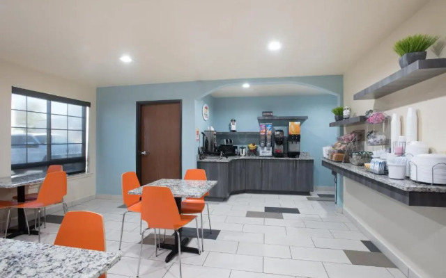 Super 8 Claremore OK