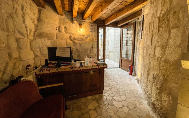 Takunya Cave Hotel