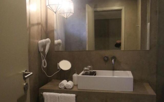 Kirimizi - Hotel & Restaurante