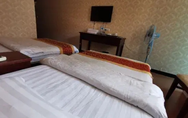 Tianxing Business Hotel (Kunming Luosiwan Store)