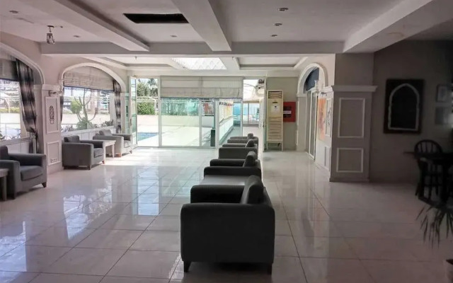 Club Marakesh Beach Hotel