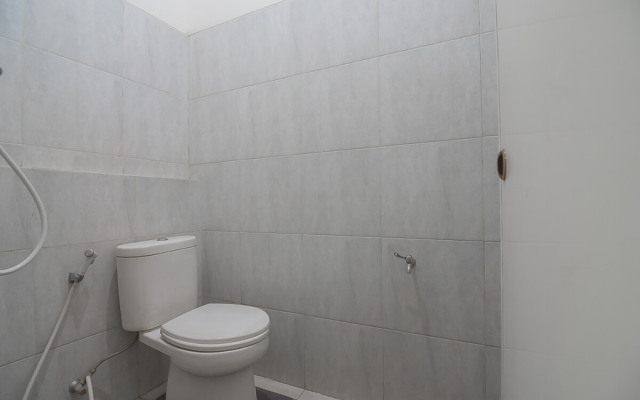 RedDoorz @ Buah Batu 4