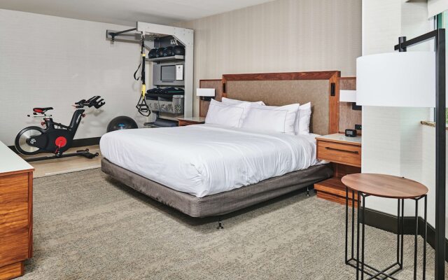 DoubleTree by Hilton Fullerton