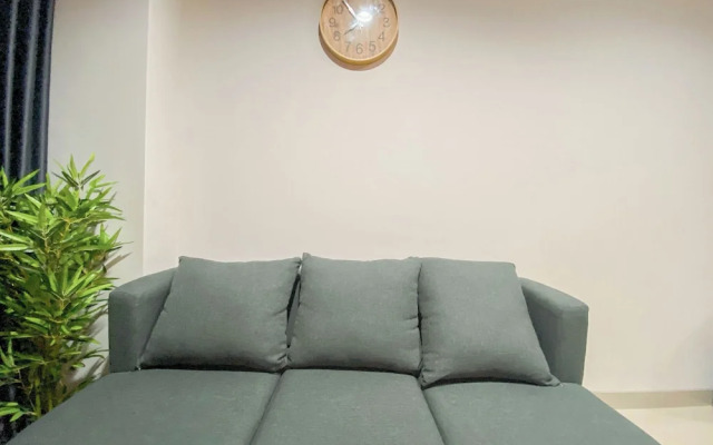 Pleasurable 1BR Apartment Patraland Amarta
