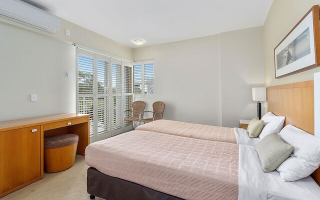 Resort On The Beach 6126-27