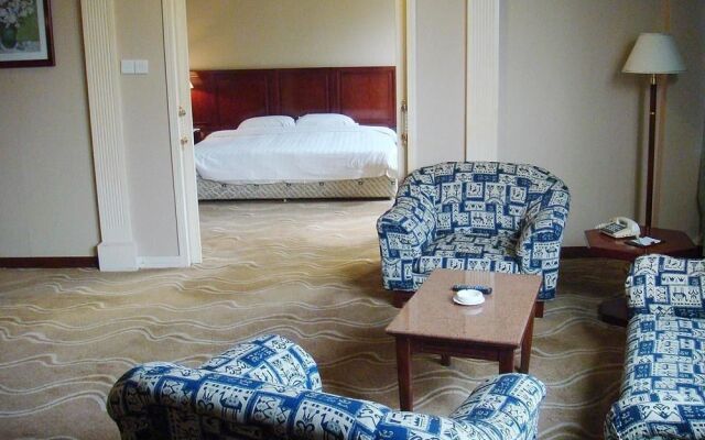 Qing Yuan Gao Pin Hui Bai Lao Hui Superior Spa Villa