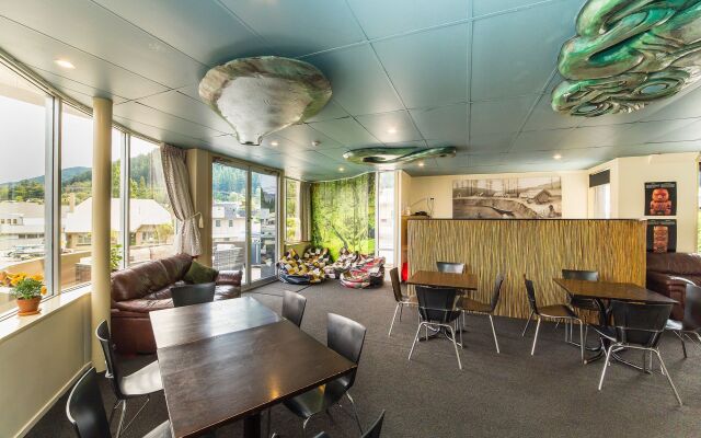 Tahuna Pod Hostel