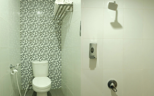Ebizz Hotel