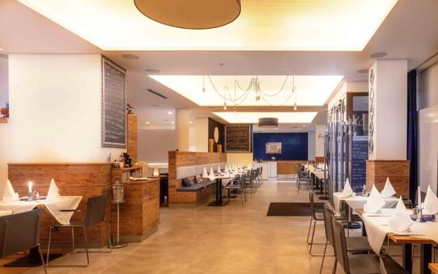 Bayer 89 Vi Vadi Hotel