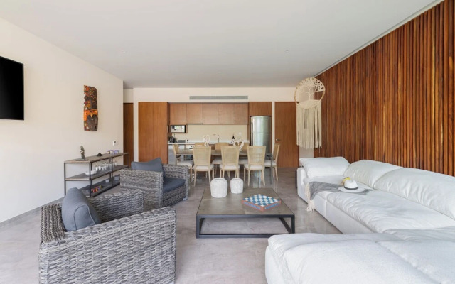Luxury 2Bed MT D104 By Sandy Powerful