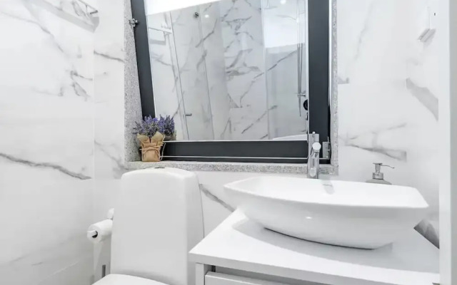 Carmo Residence Porto - S Francisco by Vacationy