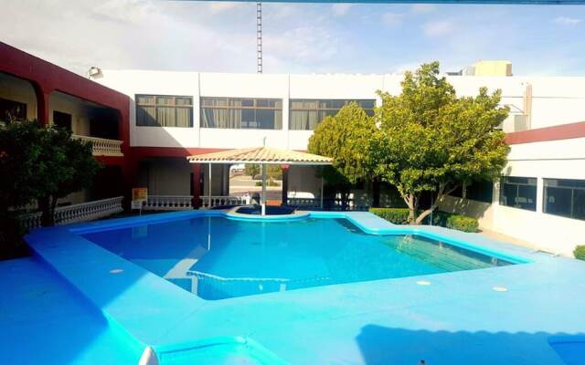 Kavia Meoqui Hotel & Suites