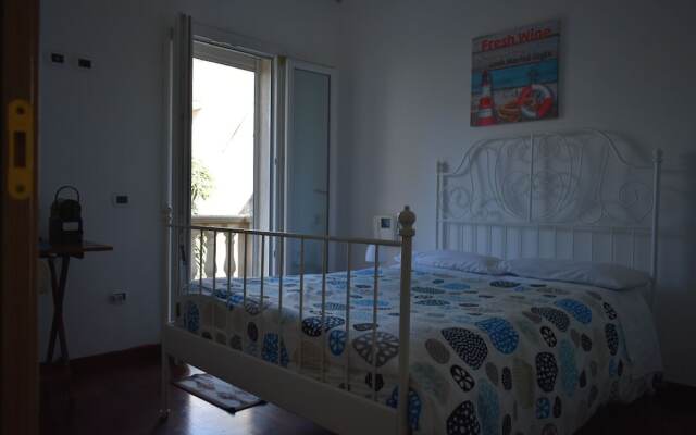 Room in Guest Room - Private Room and Breakfast