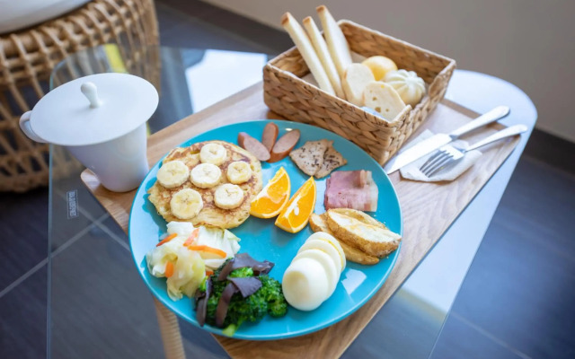 Lovestar Lakeside Hotel - Starlight Building