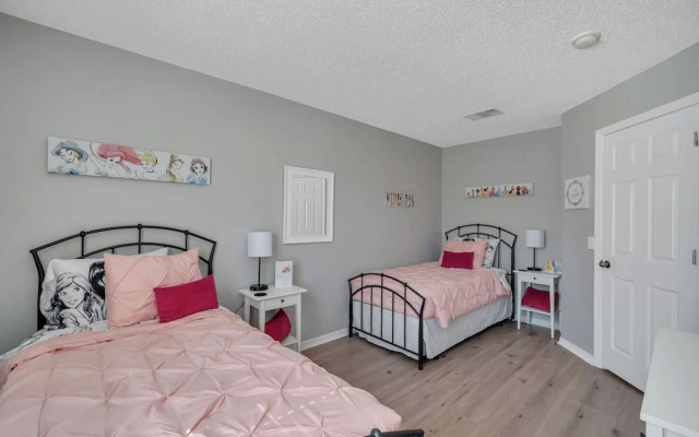 Create Lasting Magical Memories! Resort Home for 8