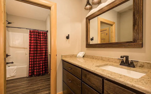 Mountain Crest Lodge