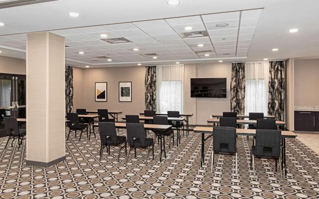 Hampton Inn & Suites Charlotte Steele Creek