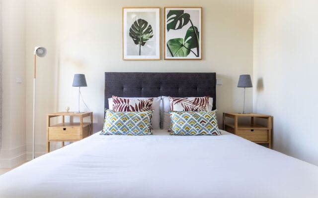 Gaia22 · Gaia's Deluxe Apartment 3 BD Stunning Views