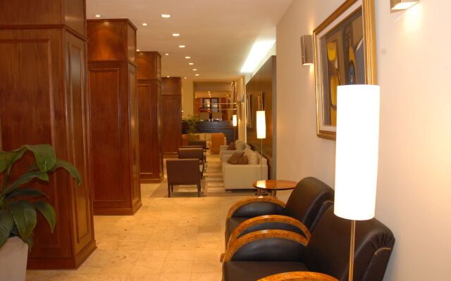 Gran Hotel Dora