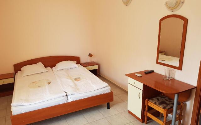 Hotel Larisa 2