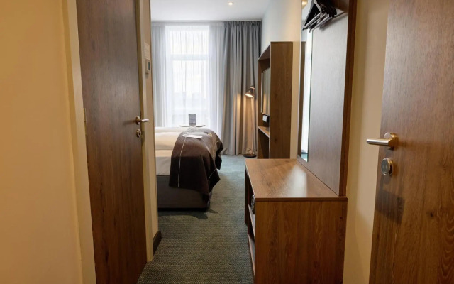 Holiday Inn - the niu, Loom Manchester North by IHG