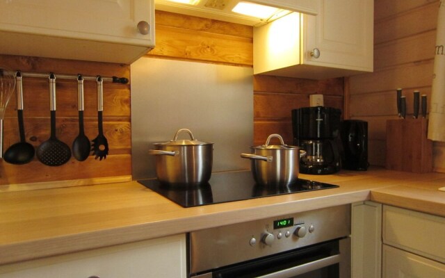Cozy Chalet in Oignies-en-Thierache with Sauna