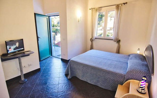 Cinqueterre Residence