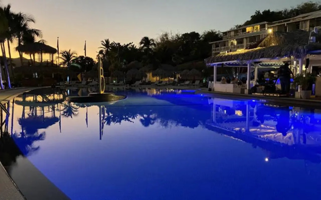 Grey Diamond Studio (Adults Only)