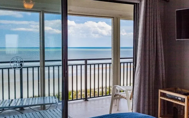 Windjammer Oceanfront Condominiums