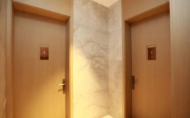 Ramada by Wyndham Zhumadian West Station