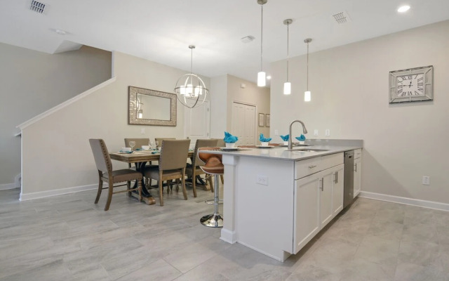 4894 Storey Lake 46000/46935