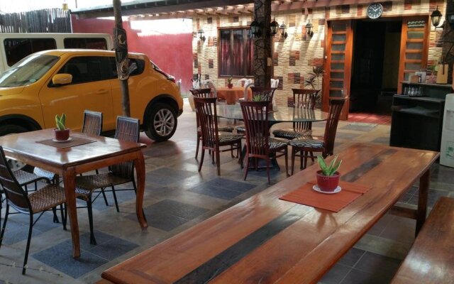 Residencia Katrina Bed and Breakfast