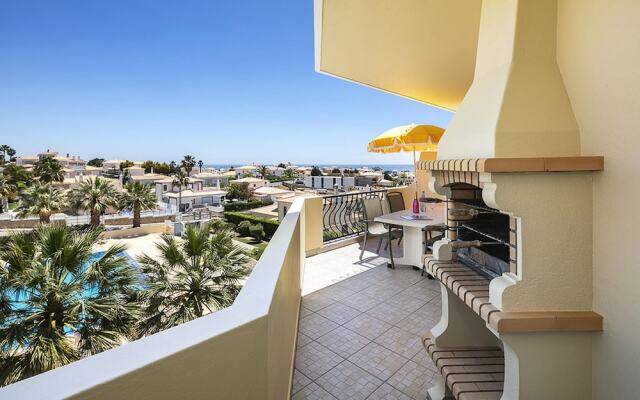 Beautiful 2-bed Apartment in Albufeira